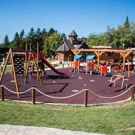 Hotel Etno Naselje Vrdnicka Kula - Fruske Terme 4*