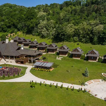 Etno Naselje Vrdnicka Kula - Fruske Terme