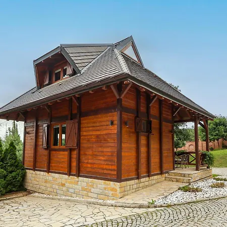 Etno Naselje Vrdnicka Kula - Fruske Terme Hotel 4*