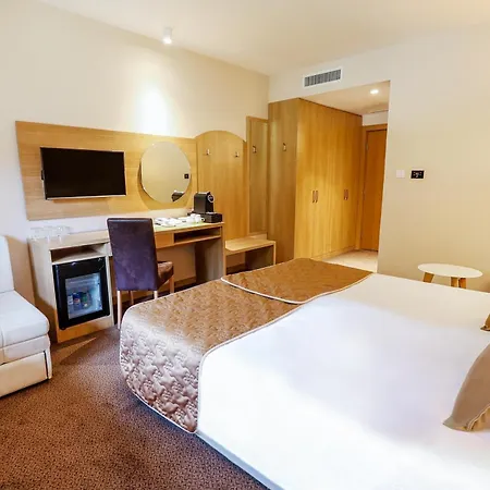 Etno Naselje Vrdnicka Kula - Fruske Terme Hotel Vrdnik