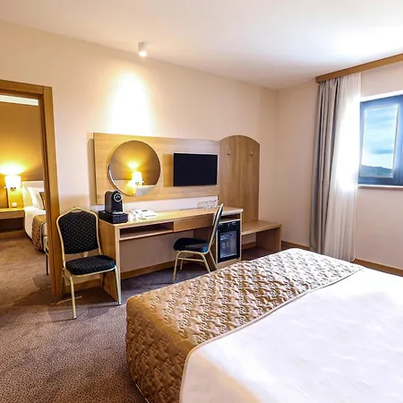 Etno Naselje Vrdnicka Kula - Fruske Terme